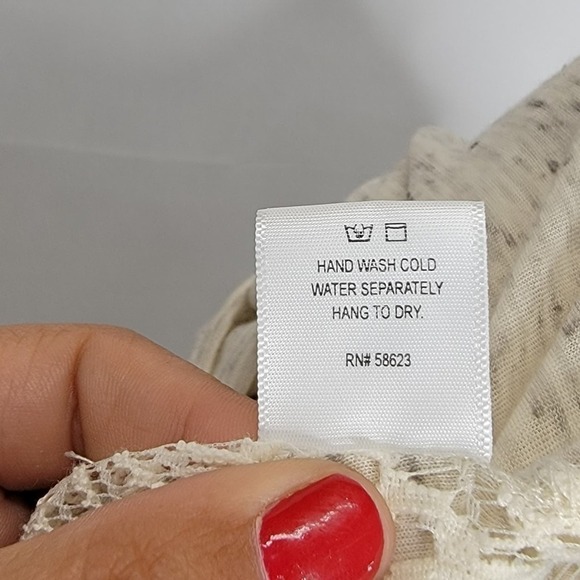 Sloane Rouge Cream Lace back side split - Picture 15 of 16